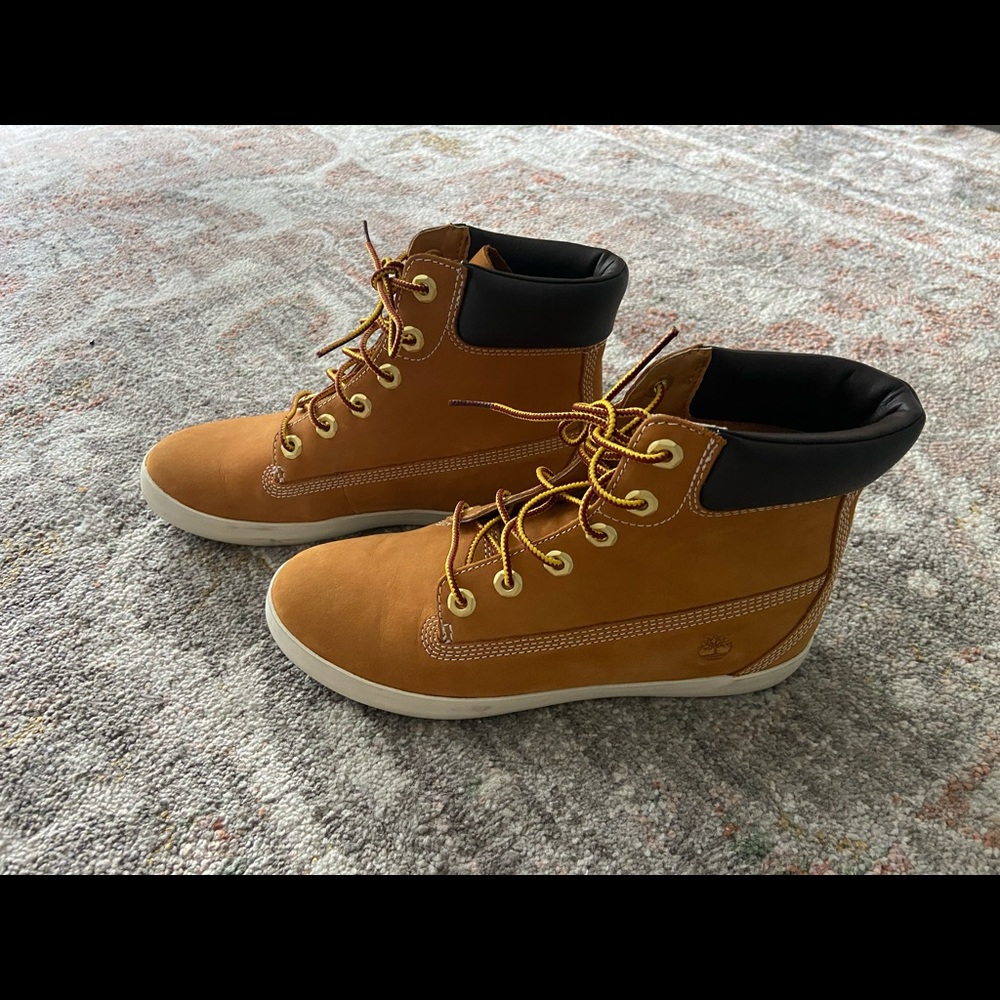 Women’s Timbs